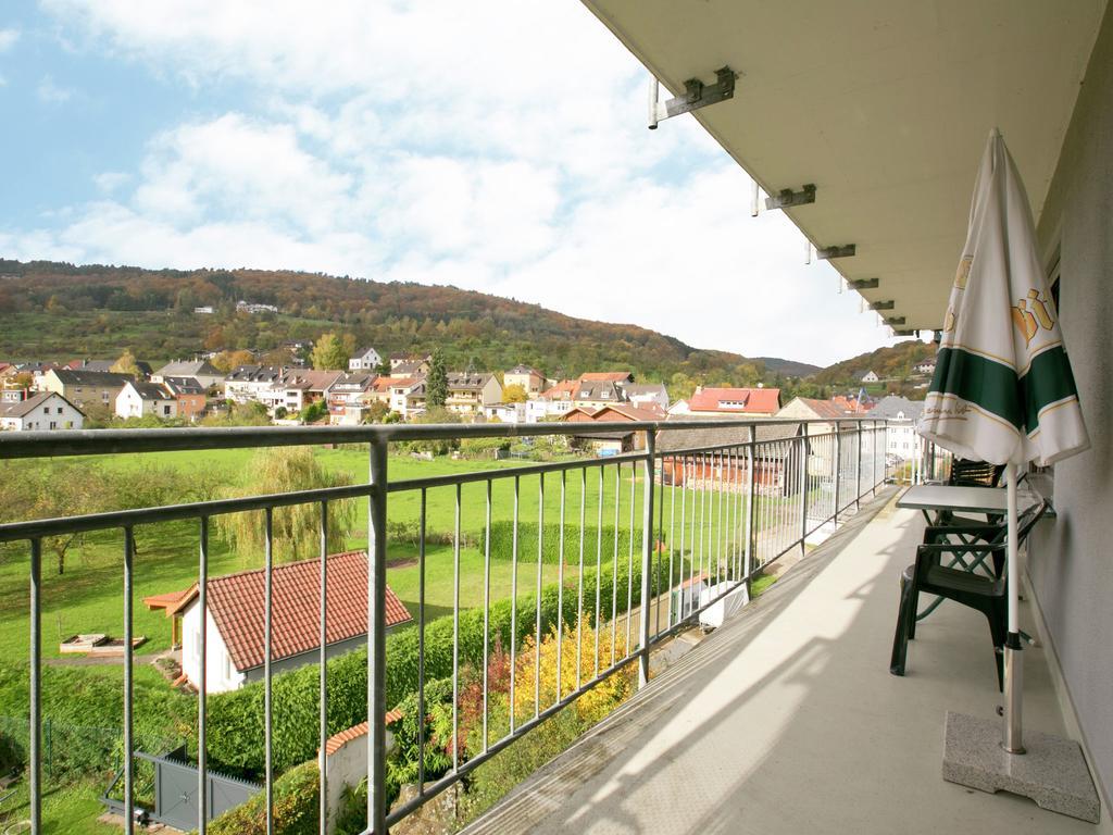 Spacious Apartment In Bollendorf In Nature Park Экстерьер фото